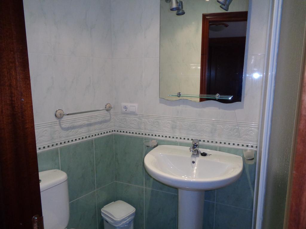 Apartamentos San Pelayo Onís الغرفة الصورة
