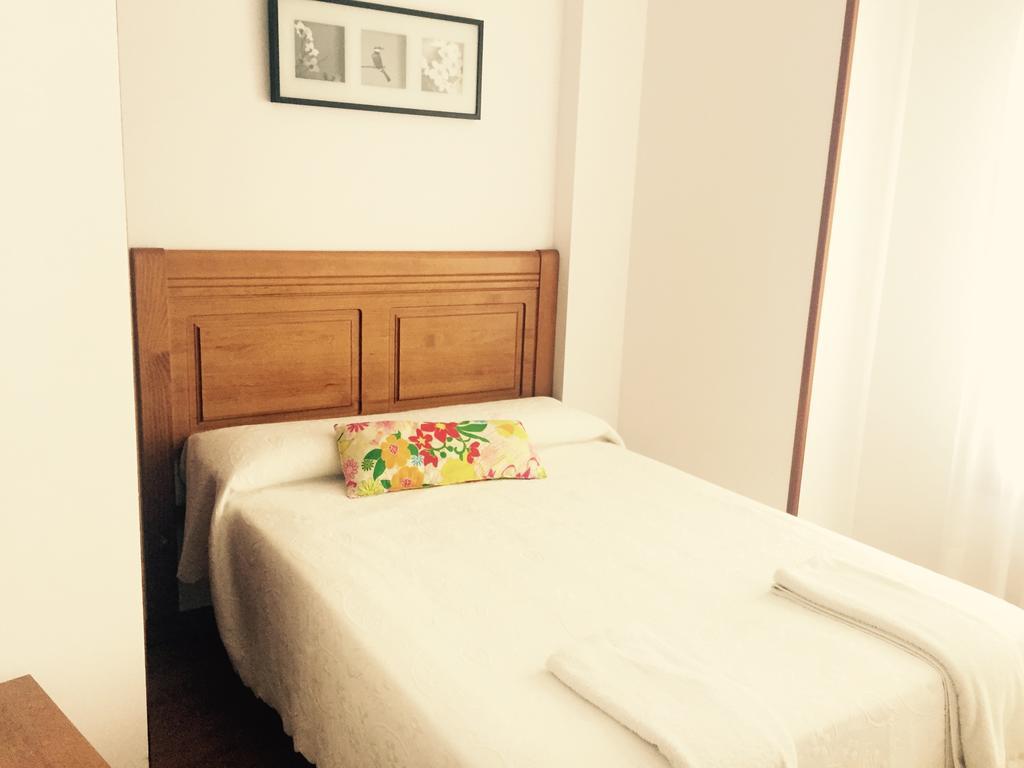 Apartamentos San Pelayo Onís الغرفة الصورة